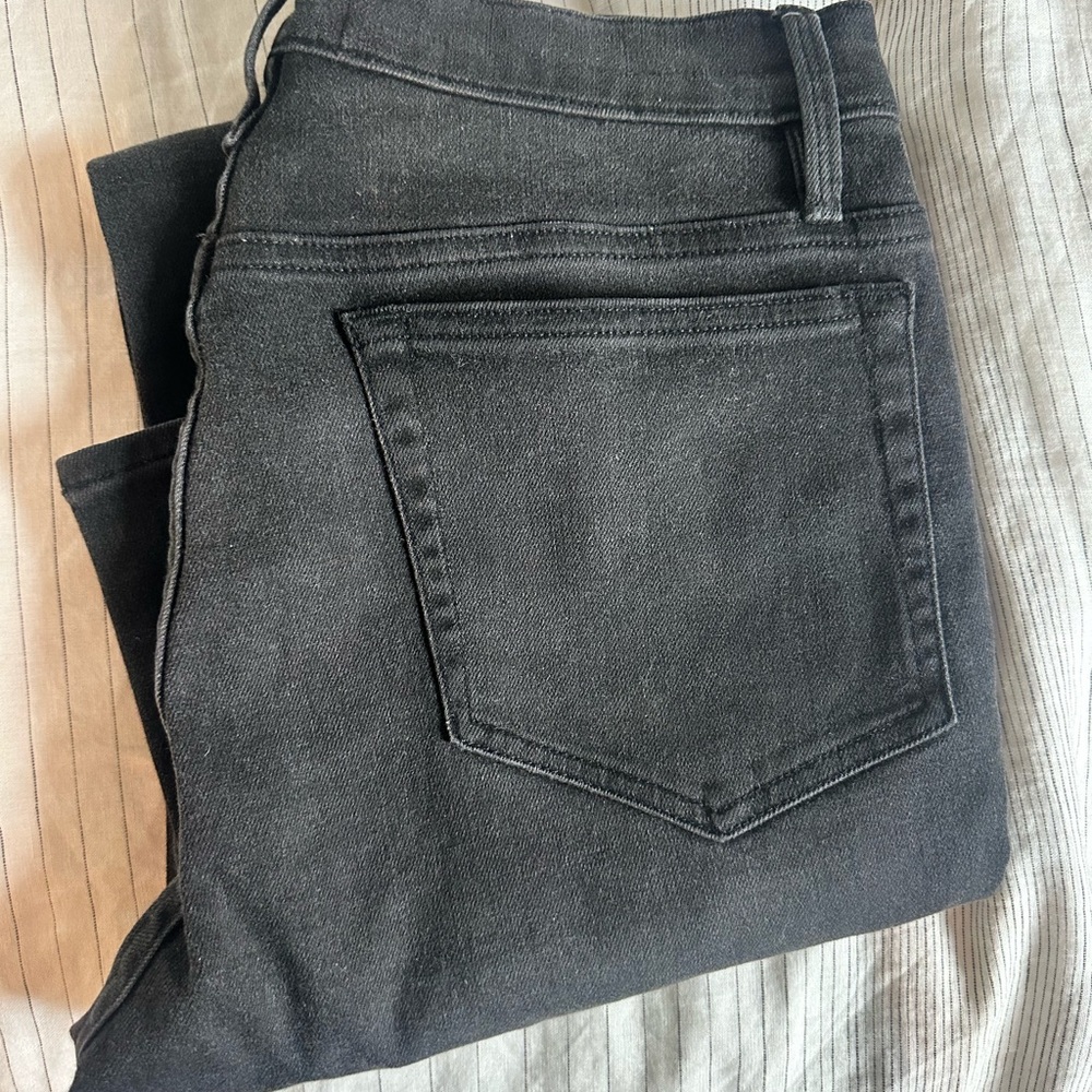Frame Denim Black Skinny Jeans Modern Style